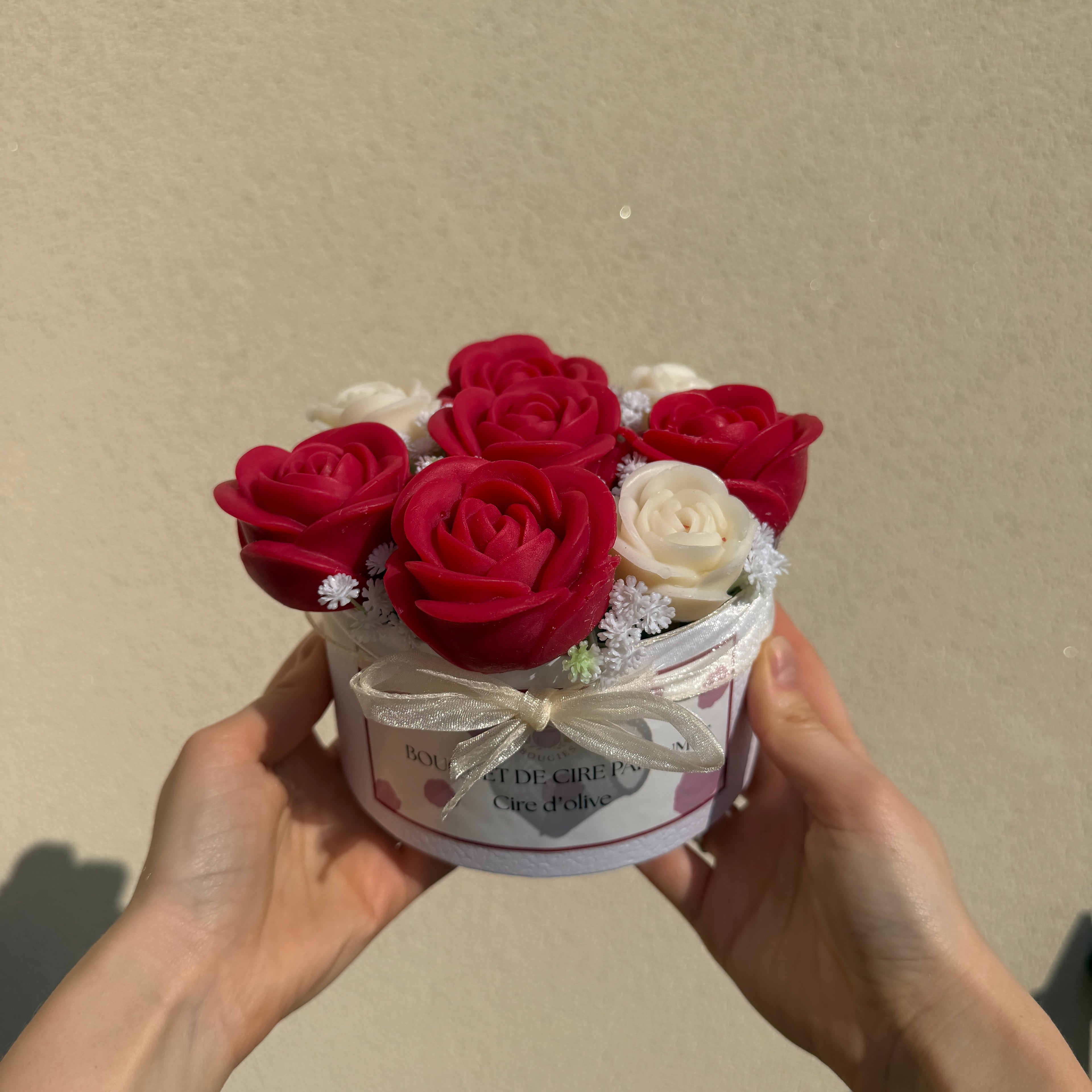 Bouquet parfumé de fondants (+ fleurs artificielles) - Senteur doux rêves 295g