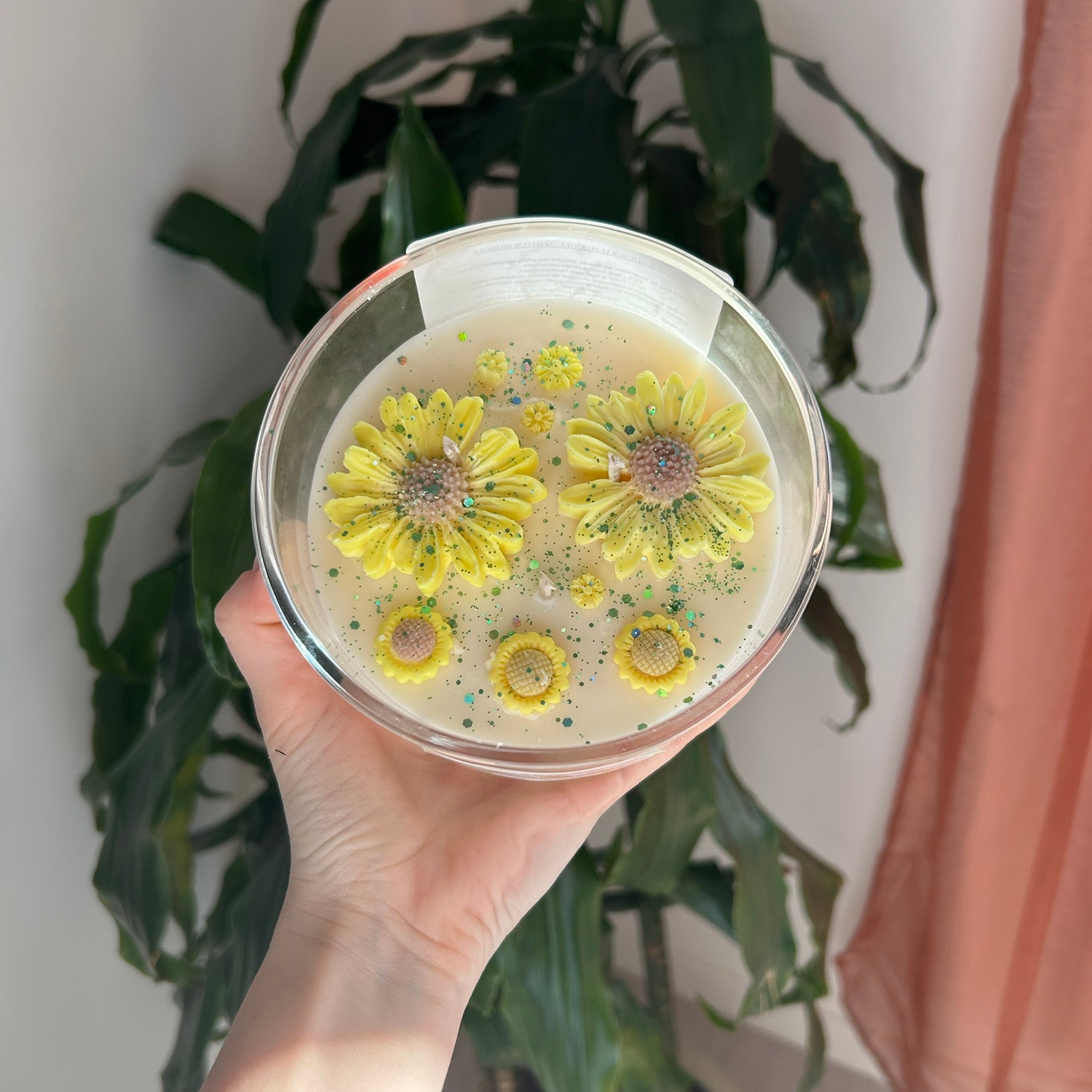 Bougie soleil sur le muguet imparfaite (prototype)